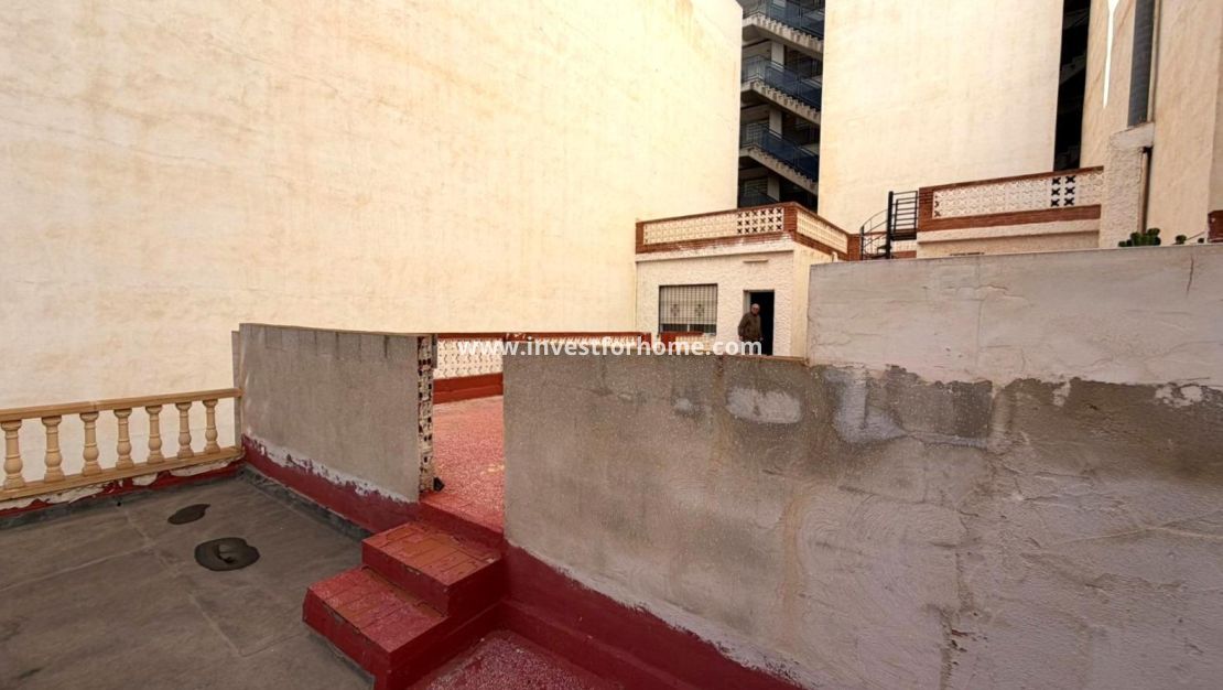 Sale - House - Torrevieja - Centro