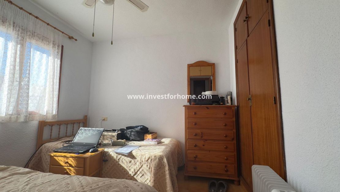 Sale - House - Torrevieja - Centro