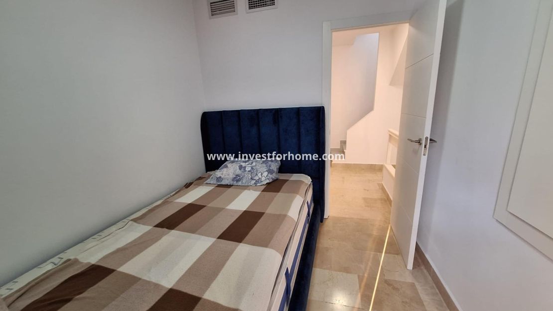 Sale - House - Torrevieja - Centro