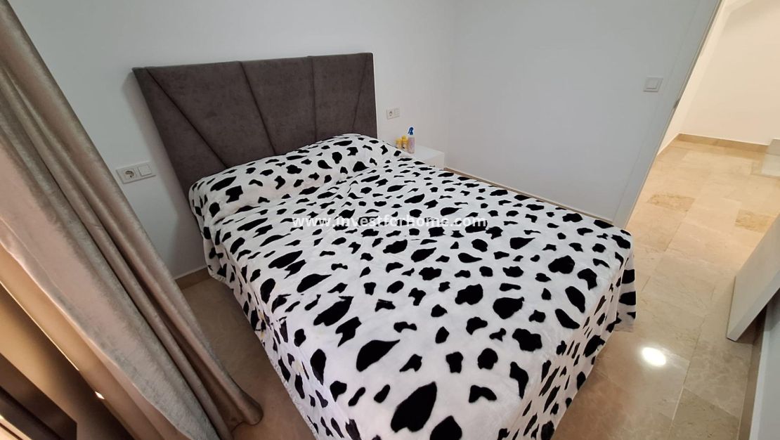 Sale - House - Torrevieja - Centro