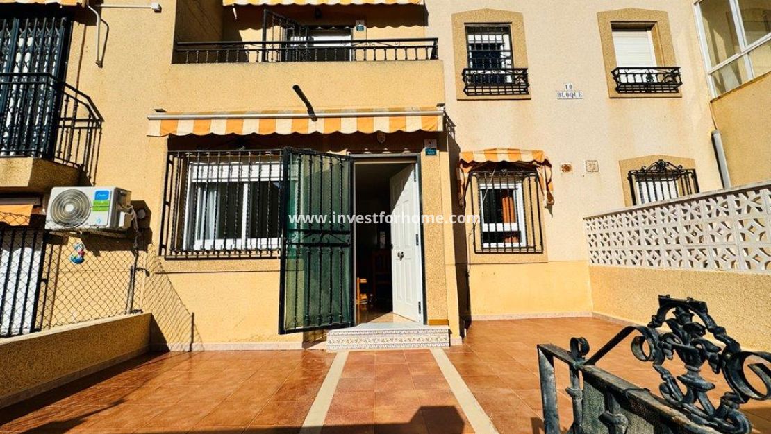 Sale - House - Torrevieja - Costa Blanca