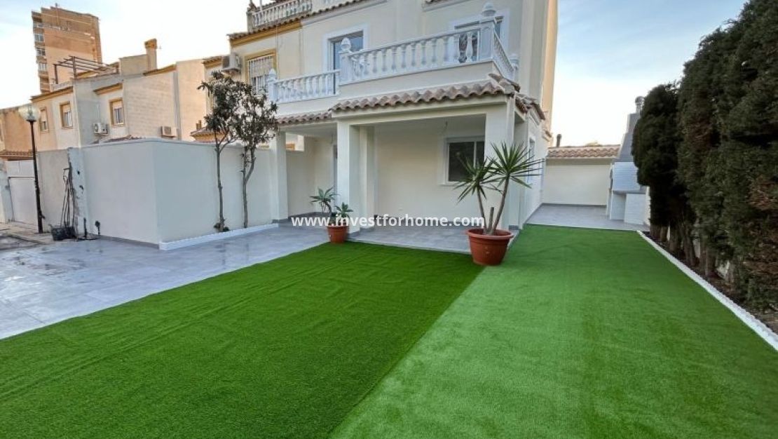 Sale - House - Torrevieja - Costa Blanca