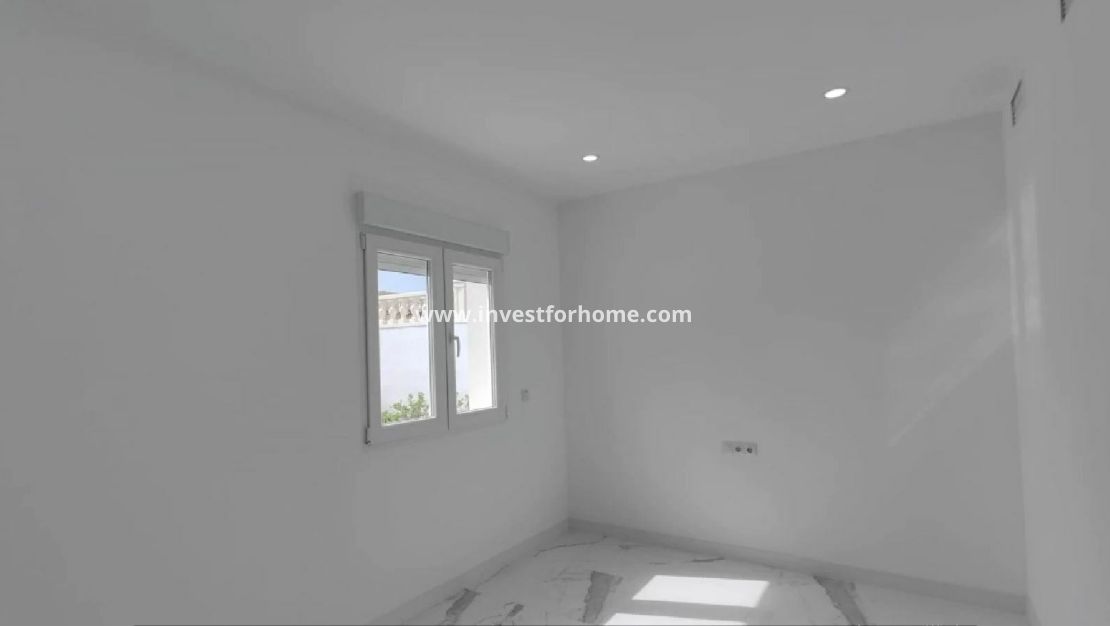 Sale - House - Torrevieja - Costa Blanca