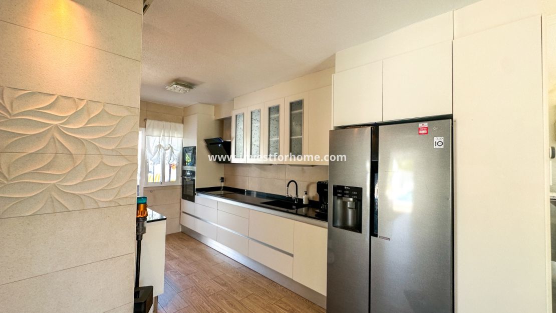 Sale - House - Torrevieja - Costa Blanca