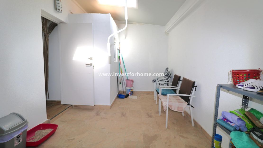 Sale - House - Torrevieja - El Acequión - Los Náufragos