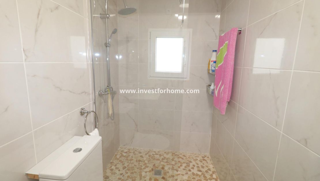 Sale - House - Torrevieja - El Acequión - Los Náufragos