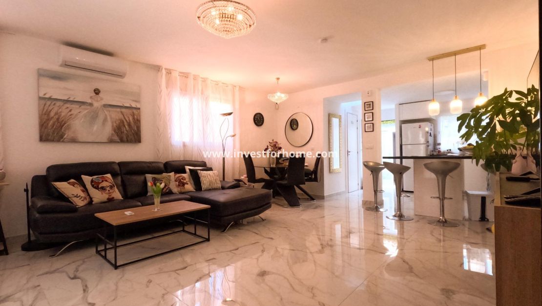 Sale - House - Torrevieja - El Acequión - Los Náufragos