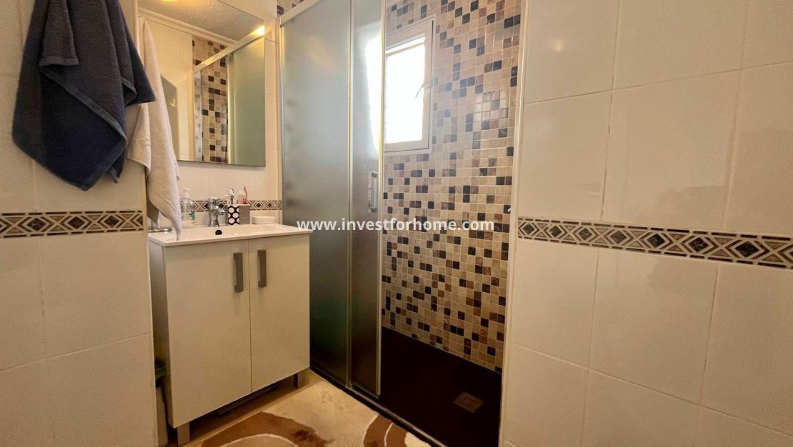 Sale - House - Torrevieja - El Chaparral