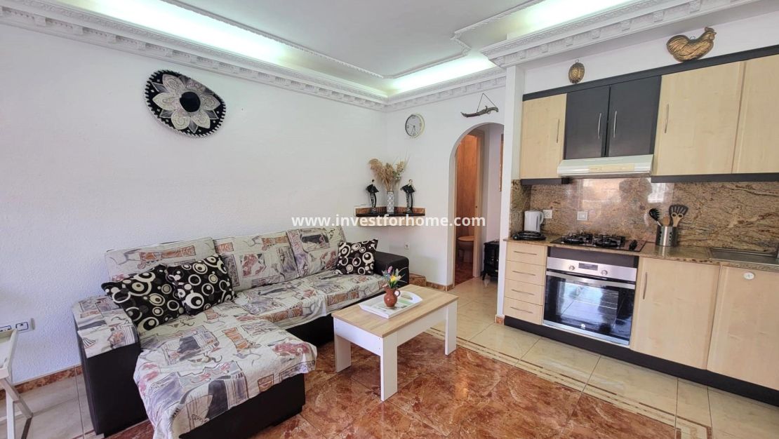 Sale - House - Torrevieja - El Chaparral