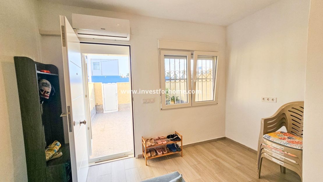 Sale - House - Torrevieja - El Limonar