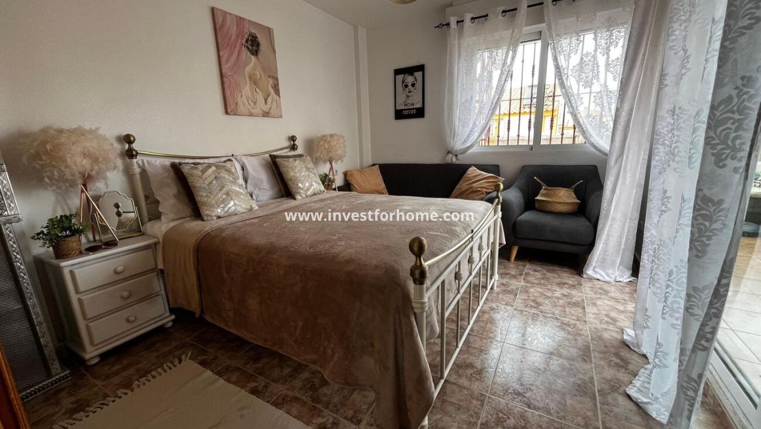 Sale - House - Torrevieja - La Florida