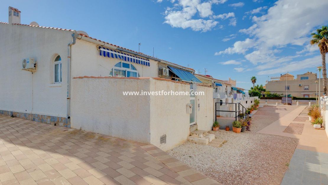 Sale - House - Torrevieja - La Siesta-El Chaparral