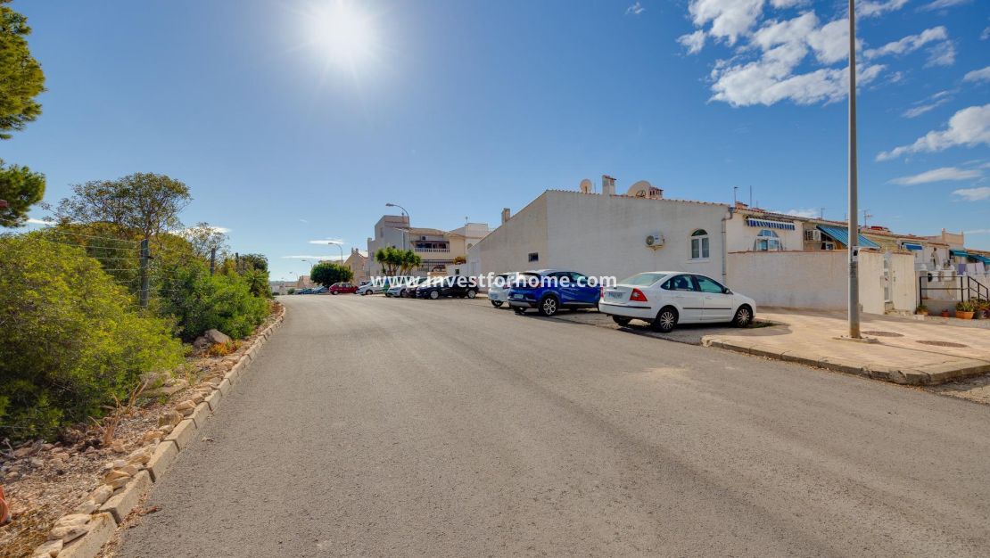 Sale - House - Torrevieja - La Siesta-El Chaparral