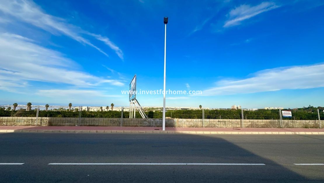 Sale - House - Torrevieja - La Siesta-El Chaparral