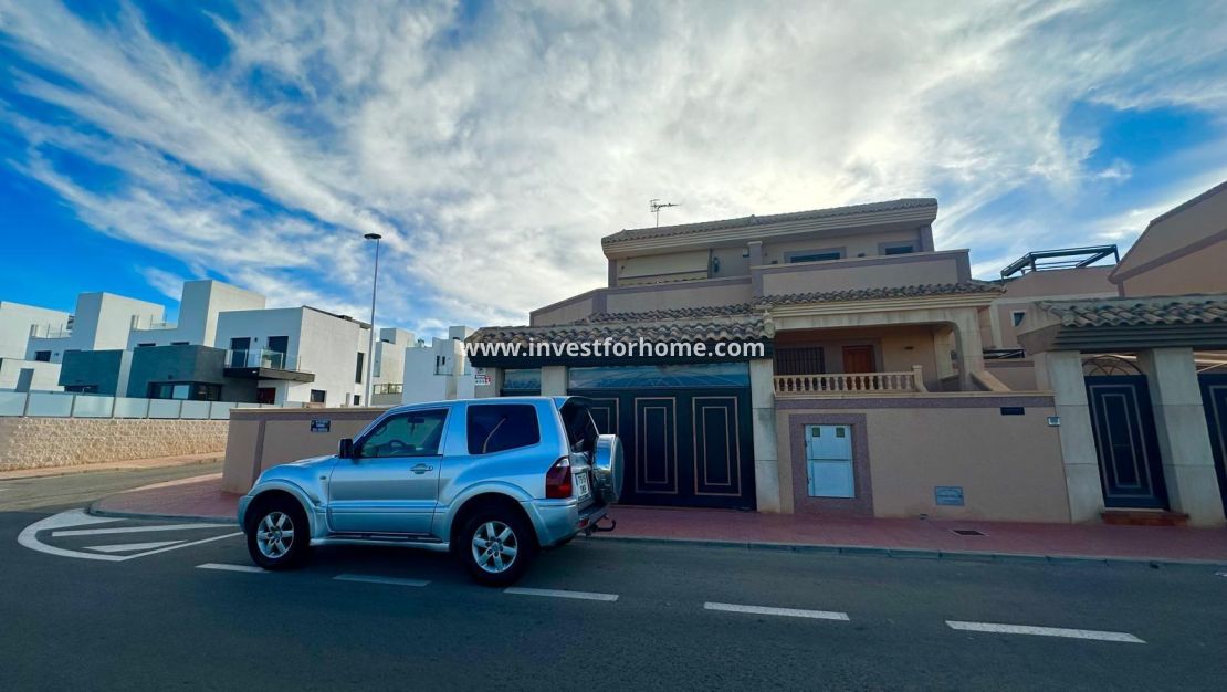 Sale - House - Torrevieja - La Siesta-El Chaparral