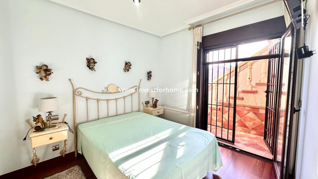 Sale - House - Torrevieja - La Siesta-El Chaparral