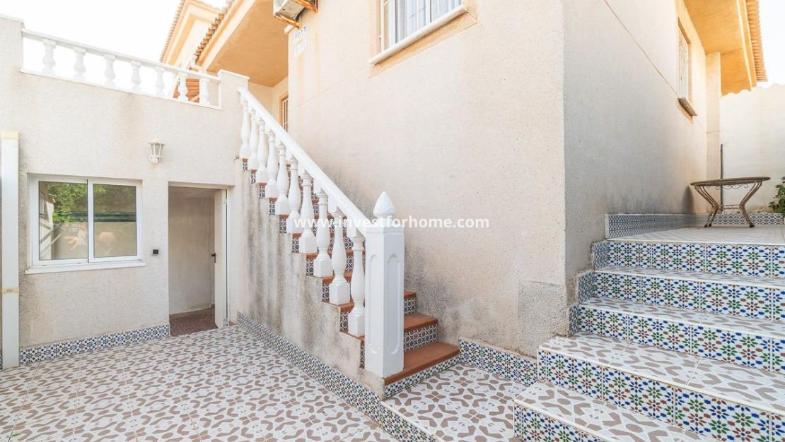 Sale - House - Torrevieja - Los Altos