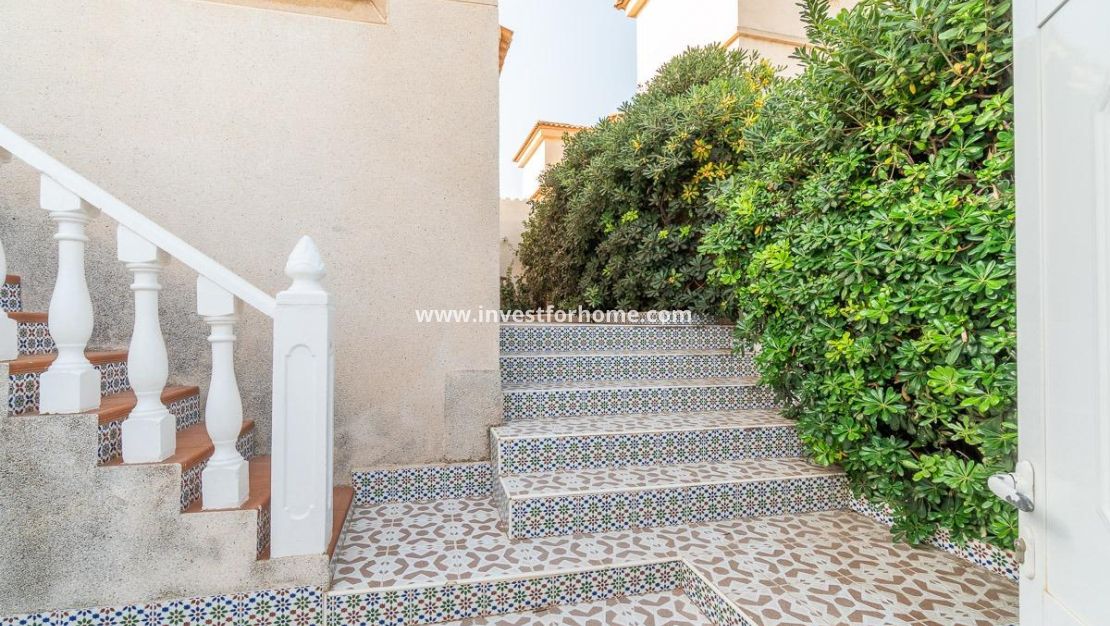 Sale - House - Torrevieja - Los Altos