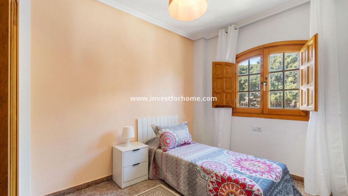 Sale - House - Torrevieja - Los Altos