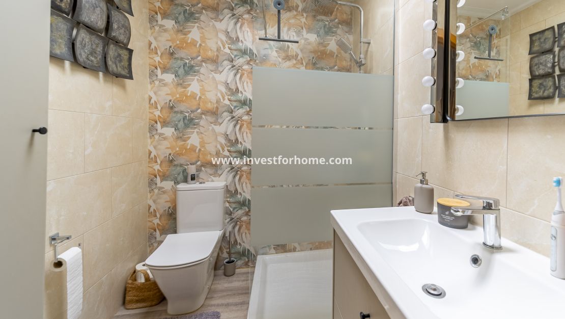 Sale - House - Torrevieja - Los Altos