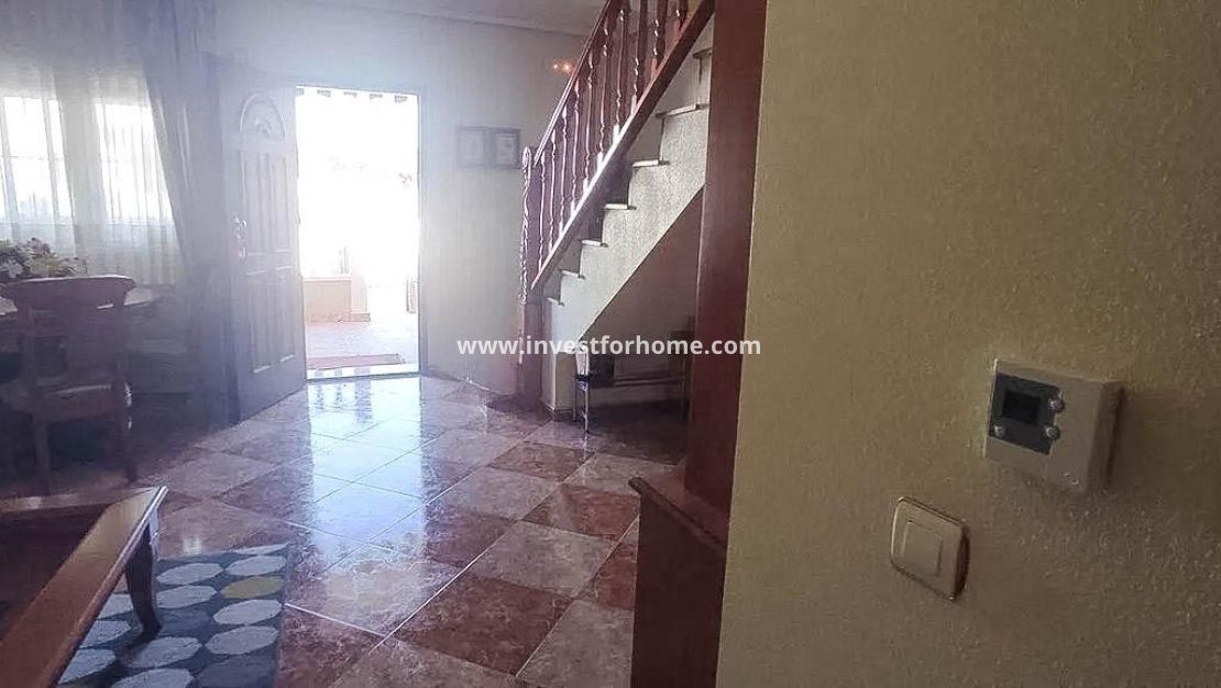 Sale - House - Torrevieja - Los Altos