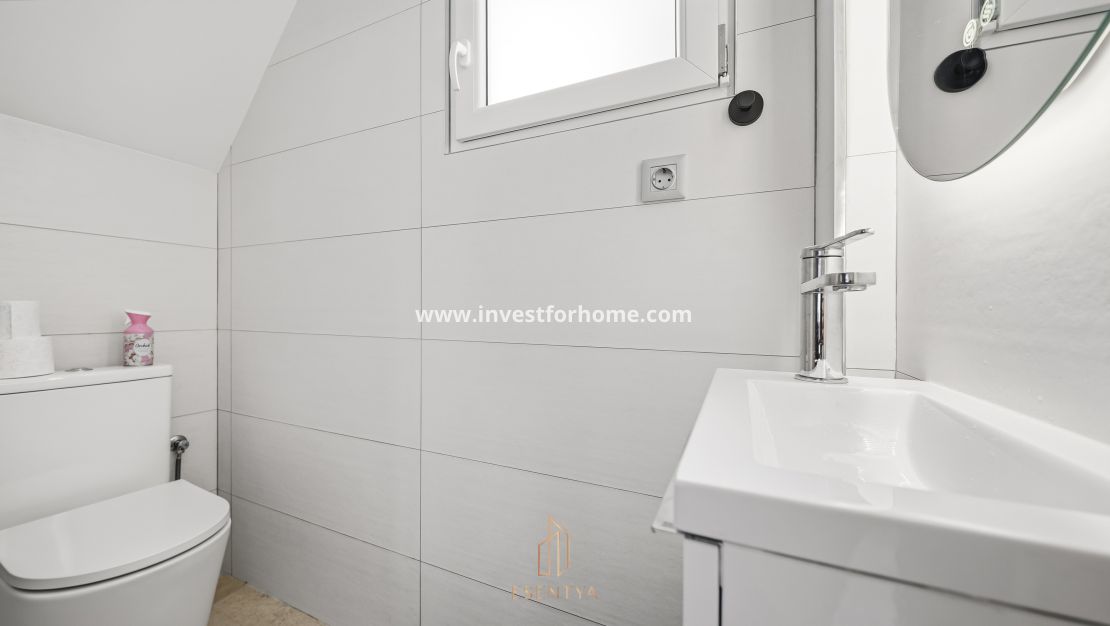 Sale - House - Torrevieja - Los Altos