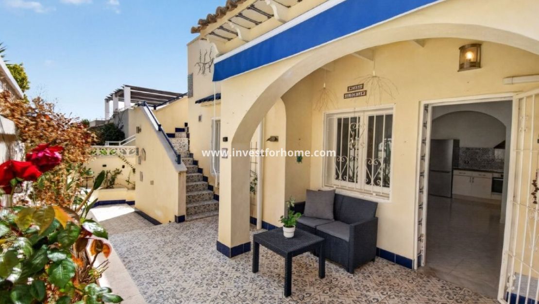 Sale - House - Torrevieja - Los Altos