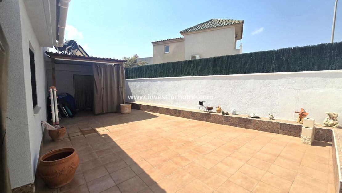 Sale - House - Torrevieja - Los Altos