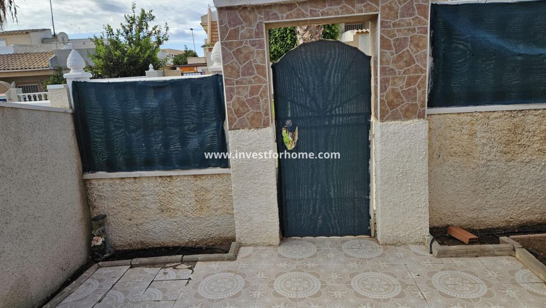 Sale - House - Torrevieja - Los Balcones - Los Altos Del Edén