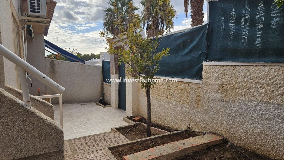 Sale - House - Torrevieja - Los Balcones - Los Altos Del Edén
