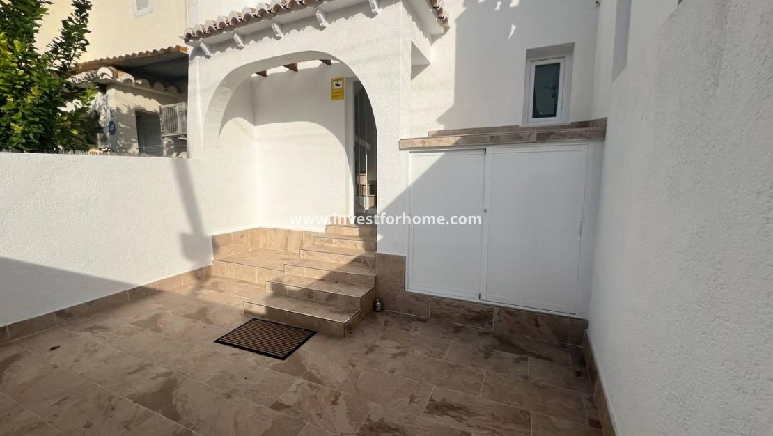 Sale - House - Torrevieja - Los Balcones - Los Altos Del Edén