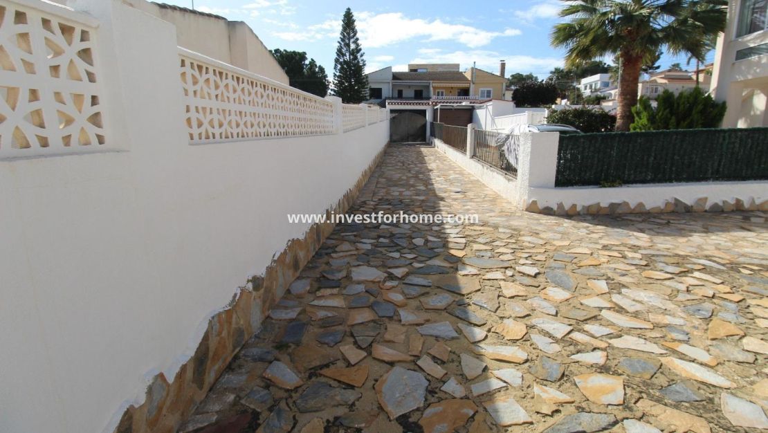 Sale - House - Torrevieja - Los Balcones - Los Altos Del Edén