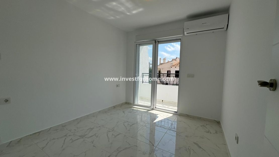 Sale - House - Torrevieja - Los Balcones - Los Altos Del Edén