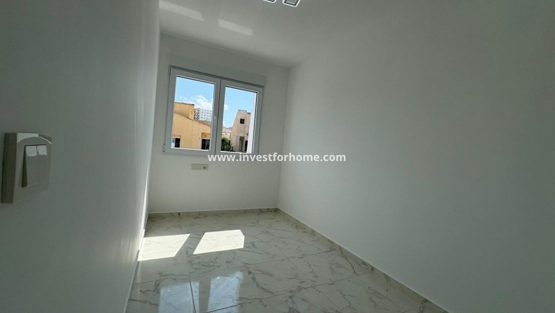 Sale - House - Torrevieja - Los Balcones - Los Altos Del Edén