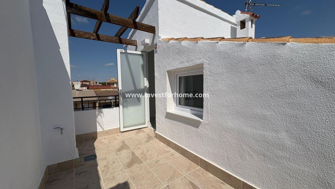 Sale - House - Torrevieja - Los Balcones - Los Altos Del Edén