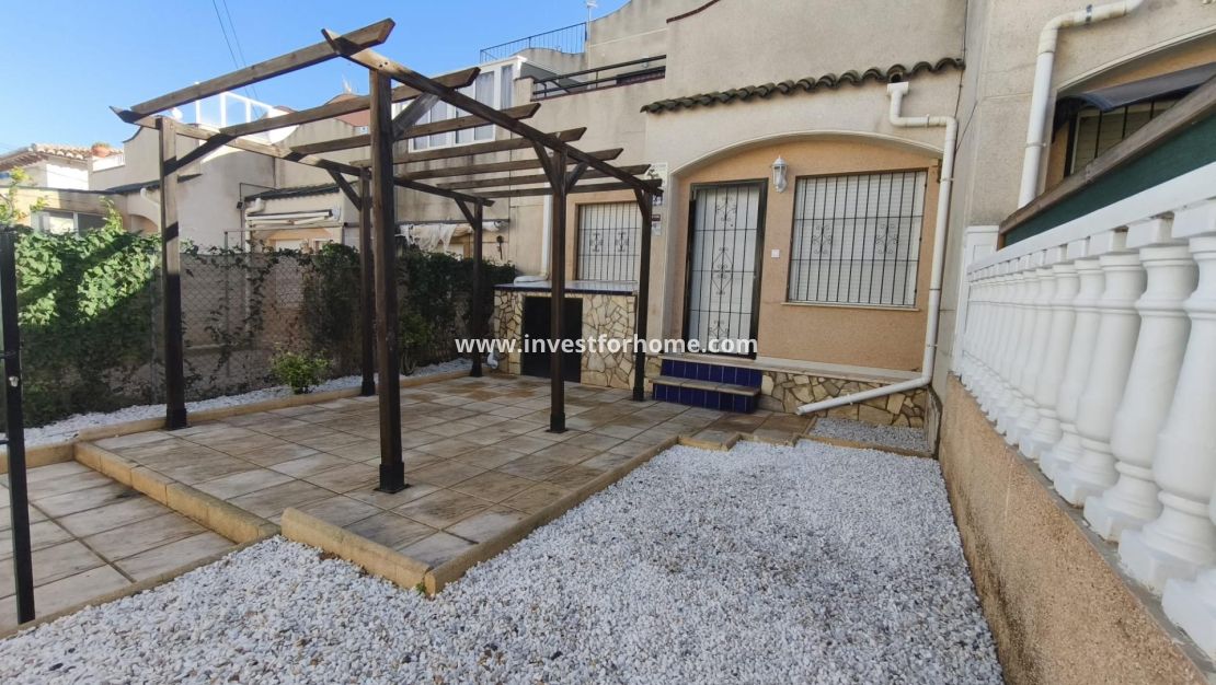 Sale - House - Torrevieja - Los Balcones