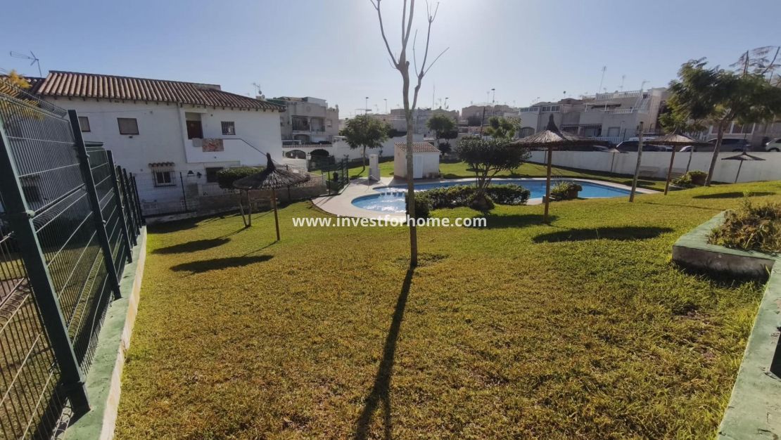 Sale - House - Torrevieja - Los Balcones