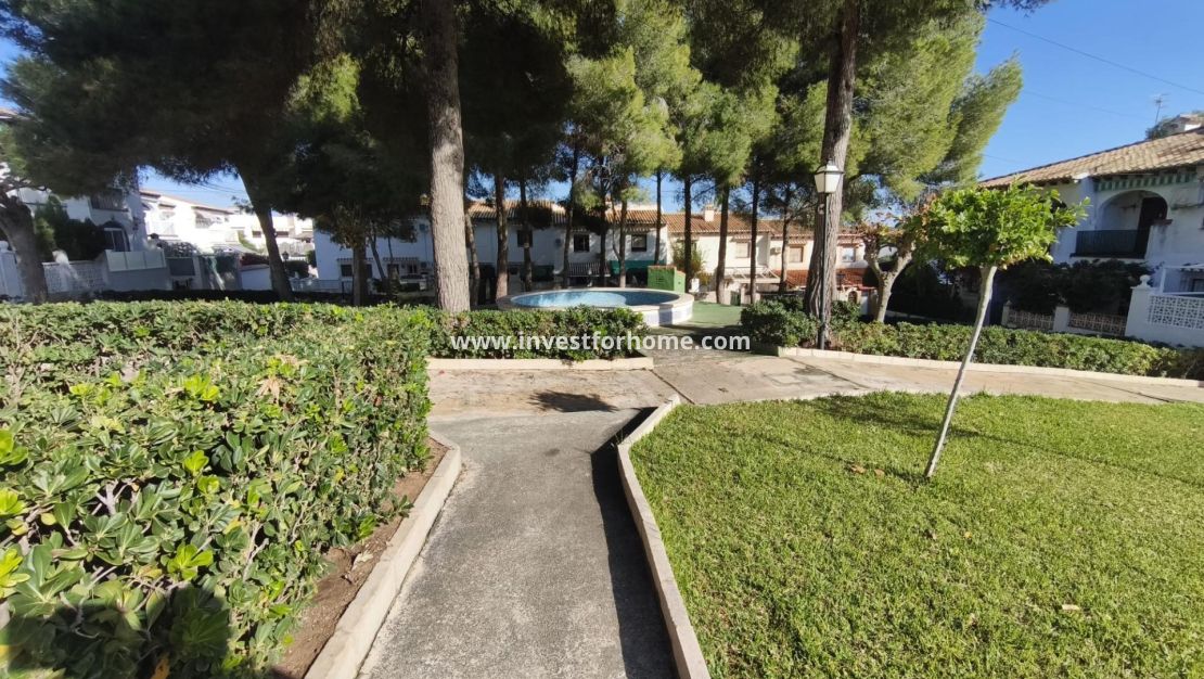 Sale - House - Torrevieja - Los Balcones
