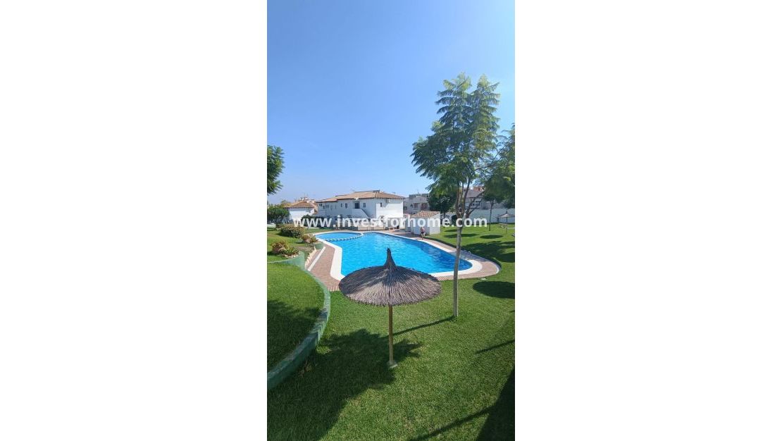 Sale - House - Torrevieja - Los Balcones