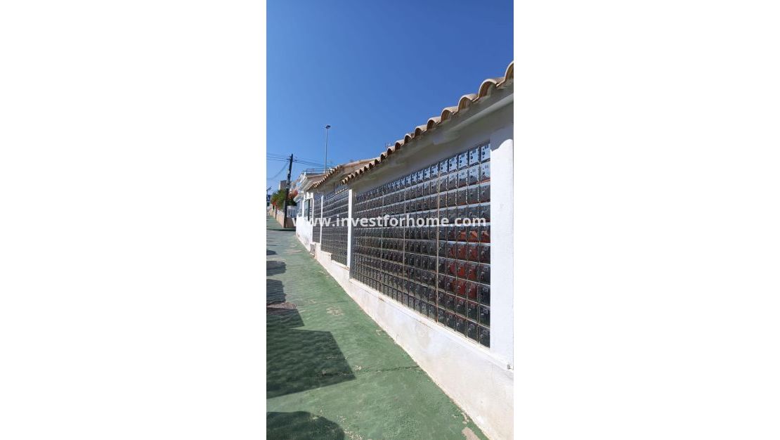 Sale - House - Torrevieja - Los Balcones