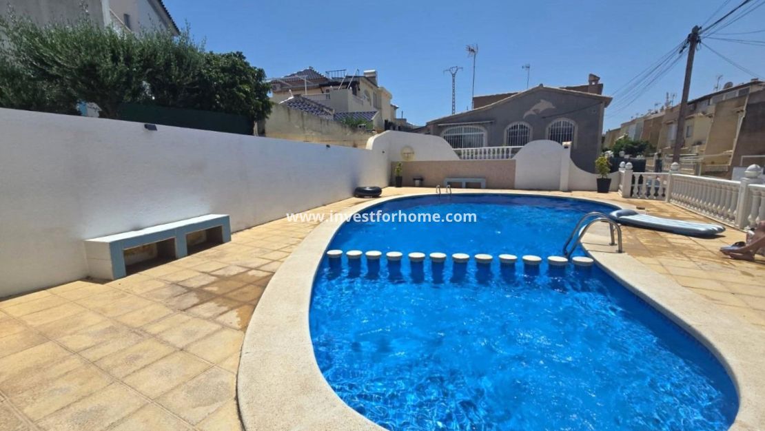 Sale - House - Torrevieja - Los Balcones