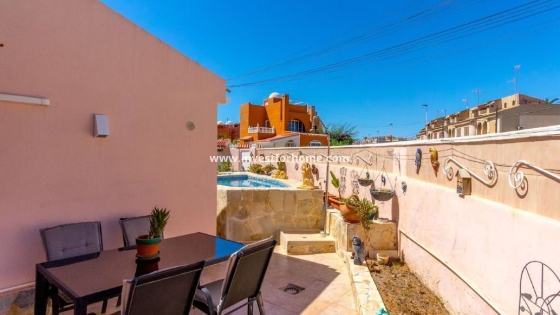 Sale - House - Torrevieja - Los Frutales/ La Rosaleda