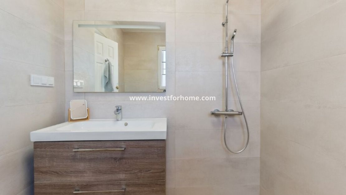 Sale - House - Torrevieja - Los Frutales/ La Rosaleda