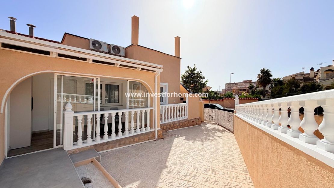 Sale - House - Torrevieja - Miramar - Torre Del Moro