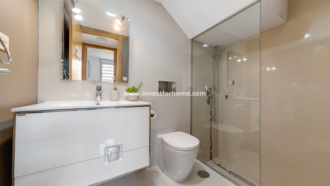 Sale - House - Torrevieja - Nueva Torrevieja - Aguas Nuevas