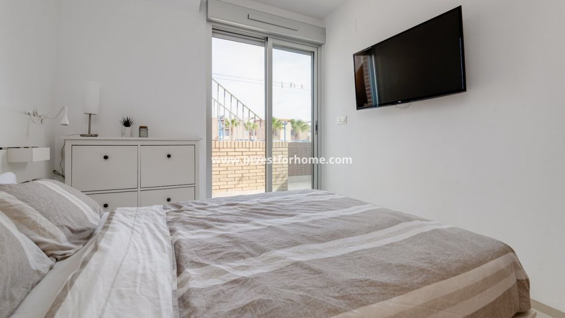 Sale - House - Torrevieja - Nueva Torrevieja - Aguas Nuevas