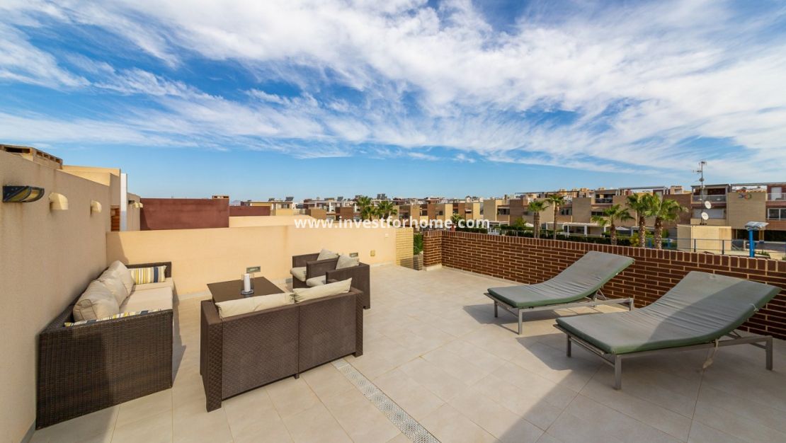 Sale - House - Torrevieja - Nueva Torrevieja - Aguas Nuevas