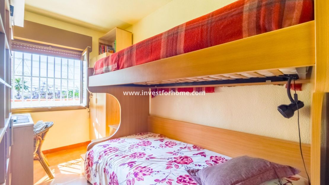 Sale - House - Torrevieja - Nueva Torrevieja - Aguas Nuevas