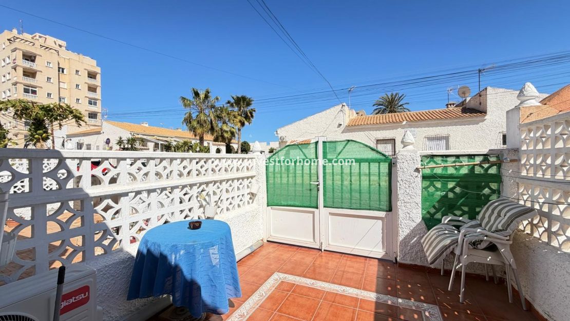 Sale - House - Torrevieja - Nueva Torrevieja - Aguas Nuevas