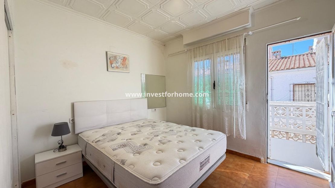 Sale - House - Torrevieja - Nueva Torrevieja - Aguas Nuevas